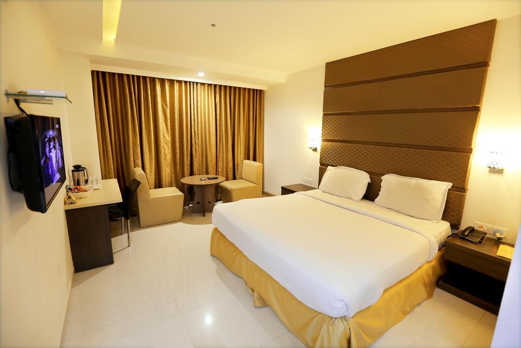 Hotel Sitara Grand Miyapur Hyderabad Habitación foto
